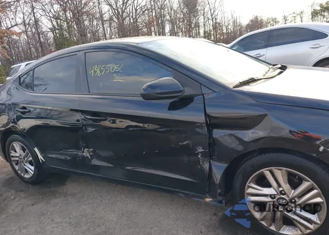 2019 Hyundai Elantra Sel z USA, uszkodzony, nr VIN 5NPD84LF1KH484719